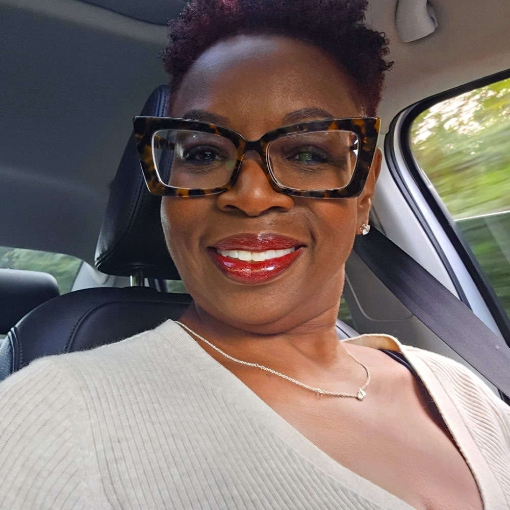 Meet your Posher, Donna